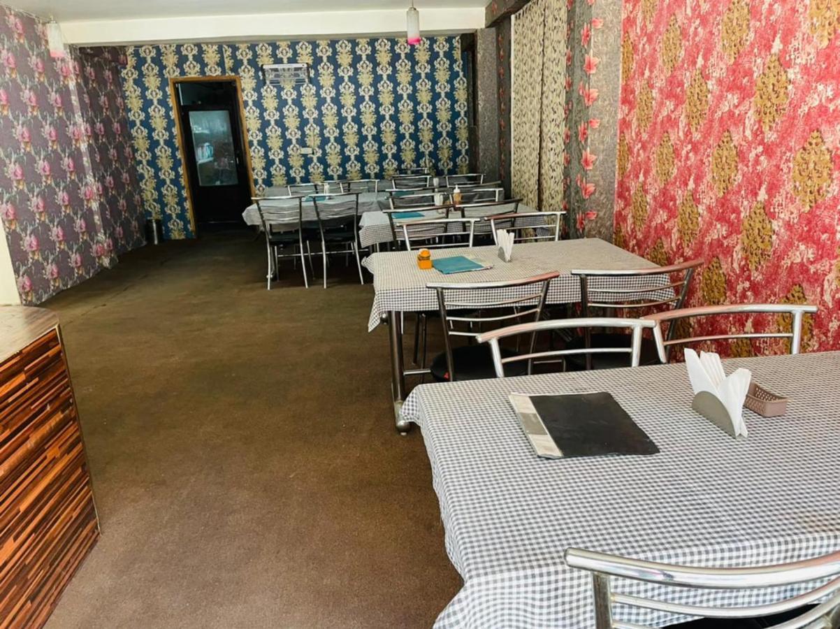 Hotel Devlok Inn Manāli Eksteriør billede